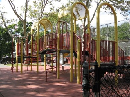 picture of climbing frame at Henry Hudson Park